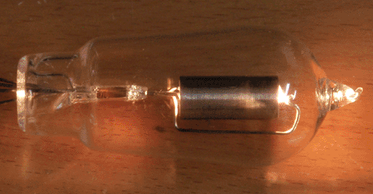Triode with filament lit